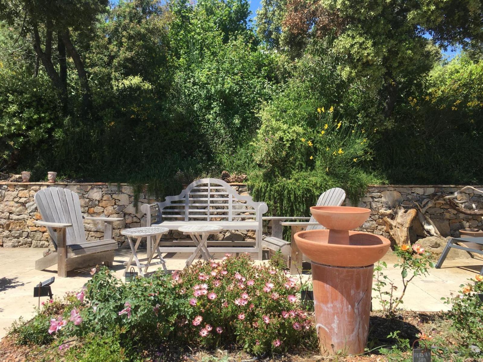 Les Jardins De La Capeliere * Meounes-les-Montrieux